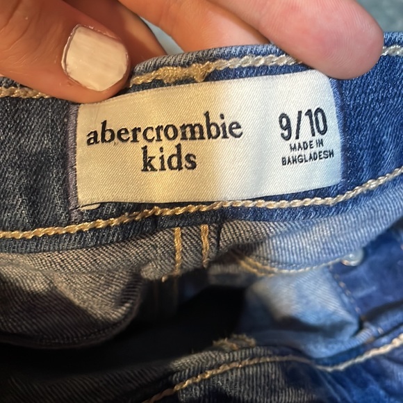 To small - Picture 3 of 3